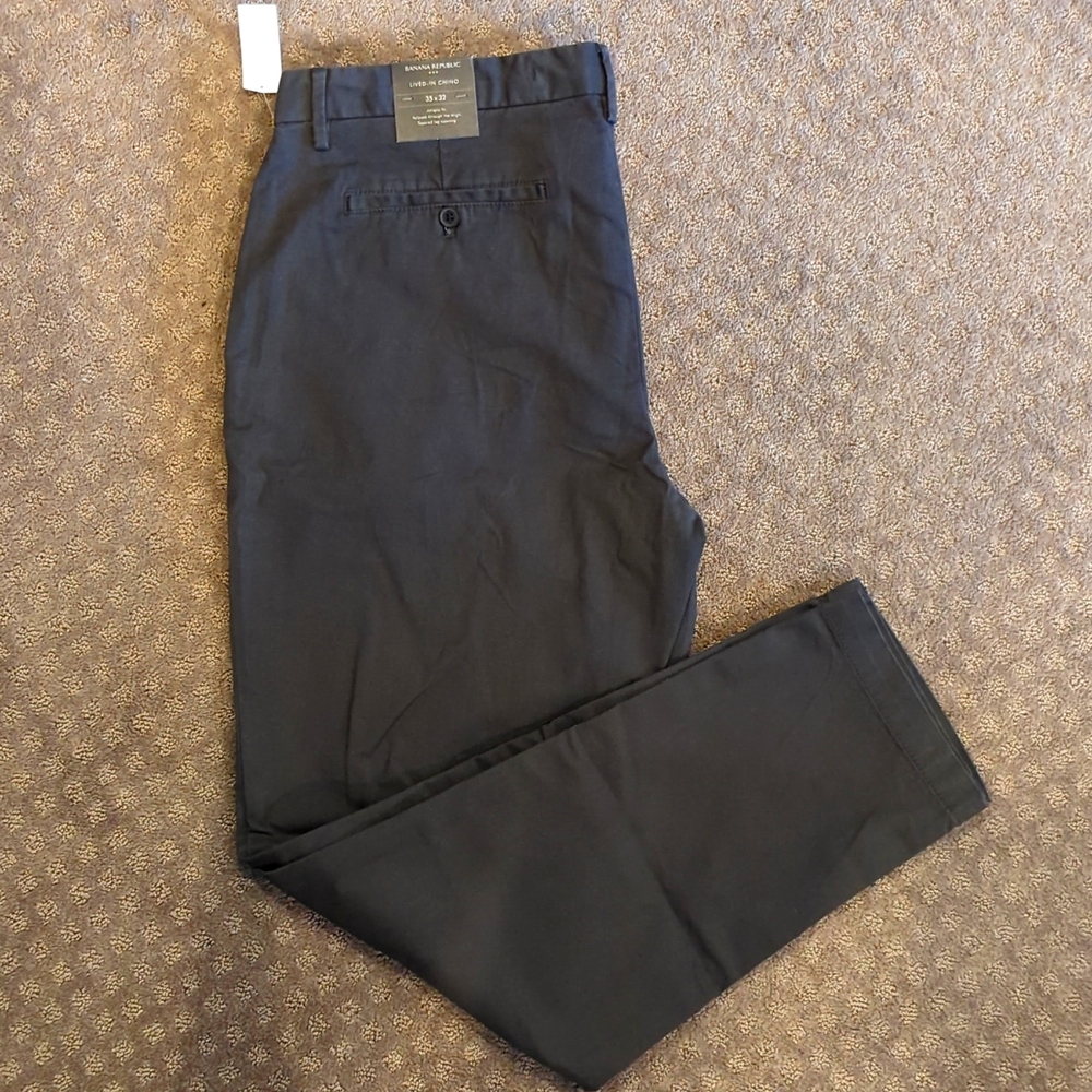 NWT! Banana Republic Lived-In Chino
